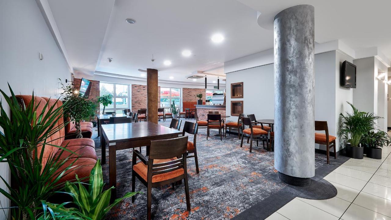 Hotel Anton By Dns Pruszkow Luaran gambar