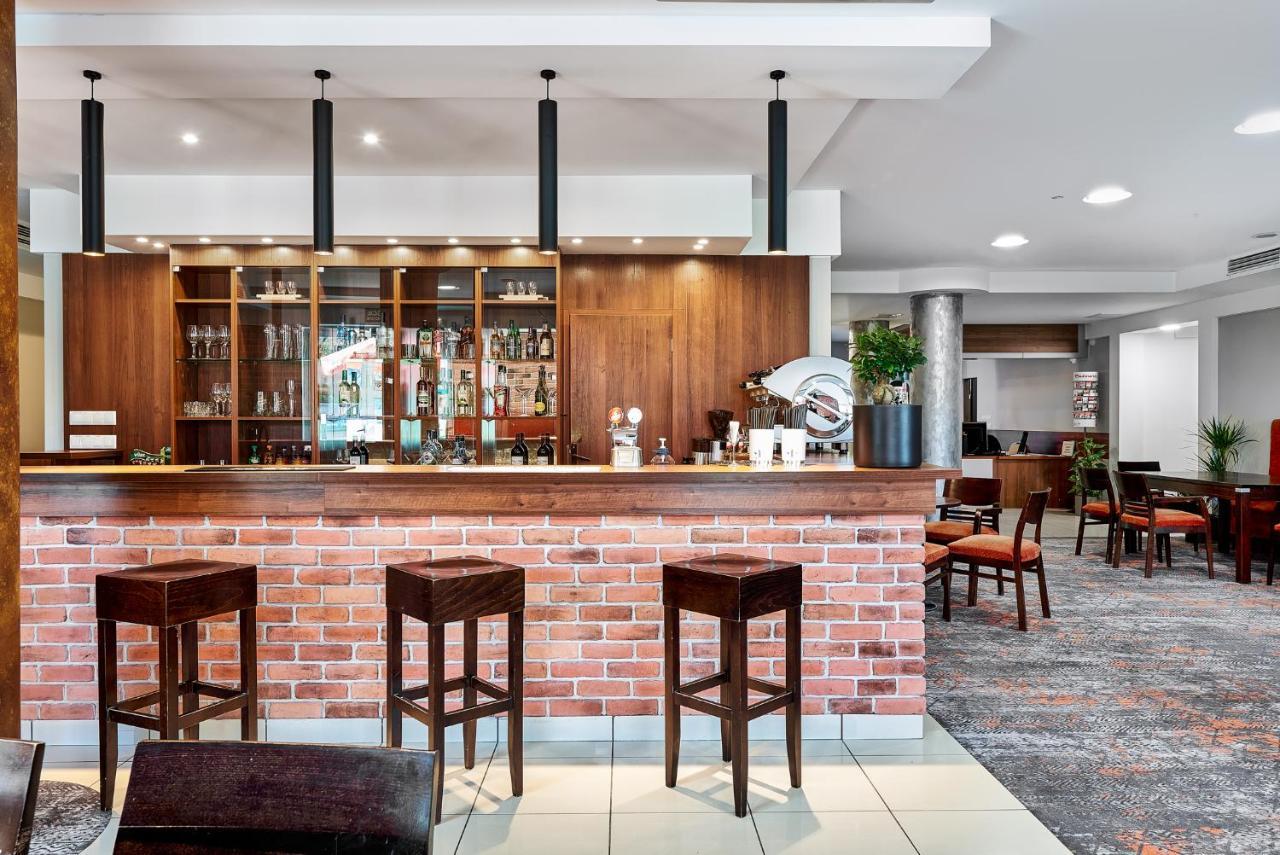 Hotel Anton By Dns Pruszkow Luaran gambar