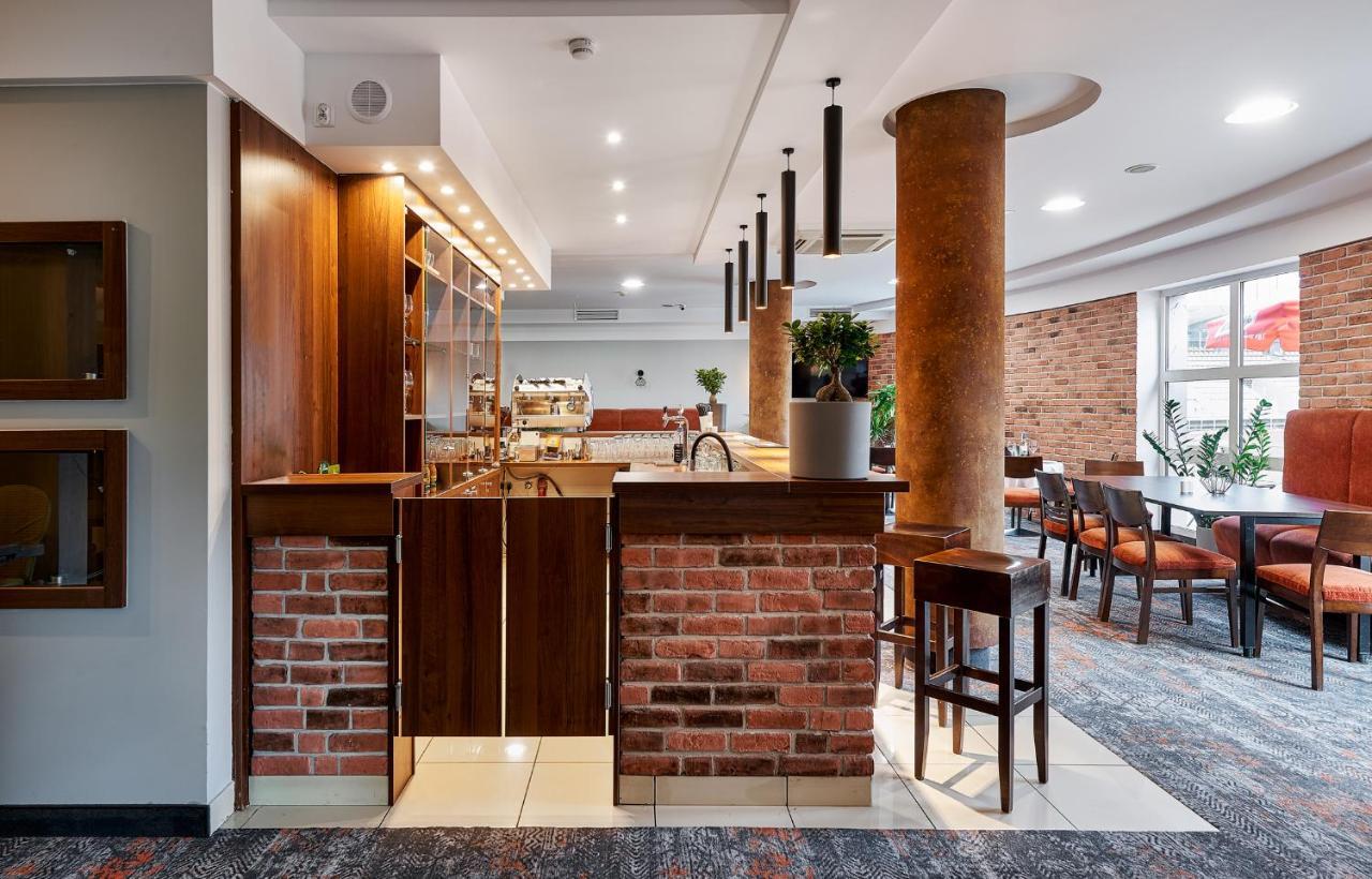 Hotel Anton By Dns Pruszkow Luaran gambar